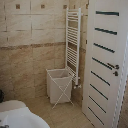 28 Apartment *