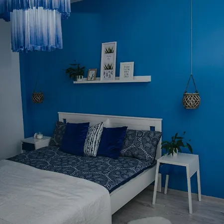28 Apartment *